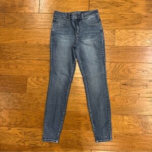 Maurices Women’s m jeans Everflex, High Rise, Skinny, Regular, Size 6